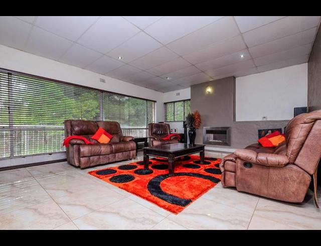 3 BEDROOM HOUSE FOR SALE IN QUELLERINA